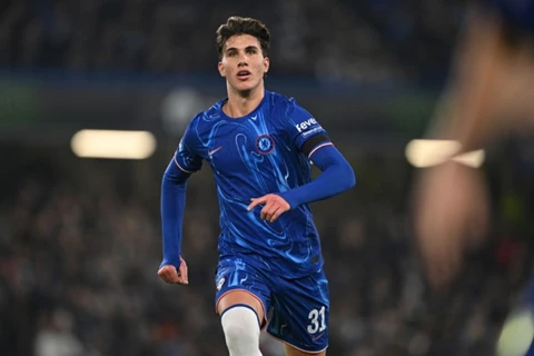 موهبة تشيلسي تشعل صراع الكالتشيو.. 4 أندية تتنافس على ضمه